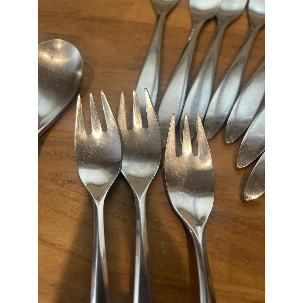 International Stainless - LUCERNE - 27-Piece Flatware Set
